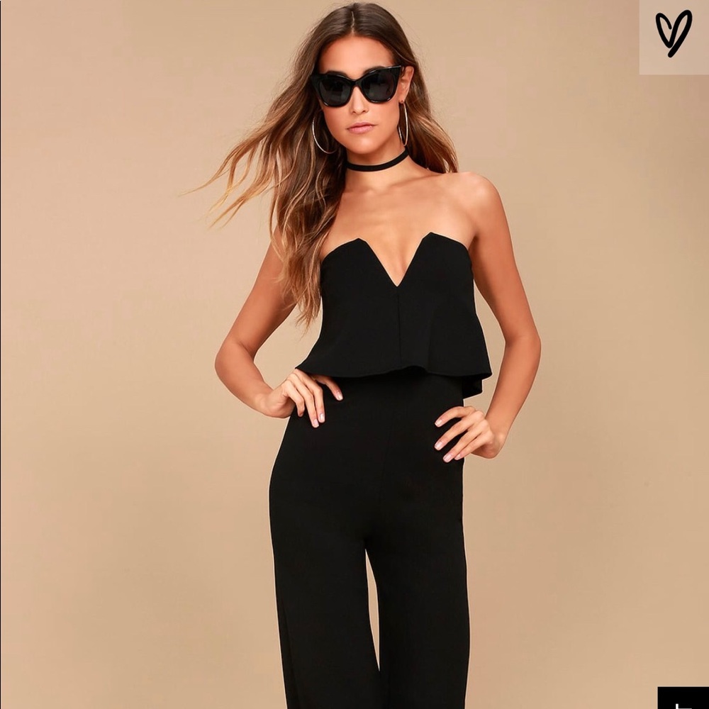 Lulu’s black jumpsuit size small.